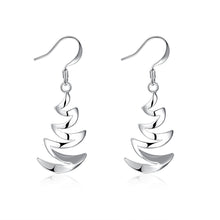 Load image into Gallery viewer, 18K White Gold Plated Zig-Zag Drop Earring